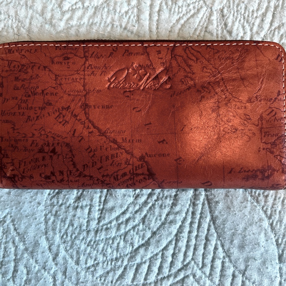 EUC Patricia Nash Wallet